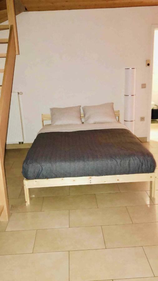 Groot Appartement Nabij Brugge Met Eigen Badkamer! Damme Bagian luar foto
