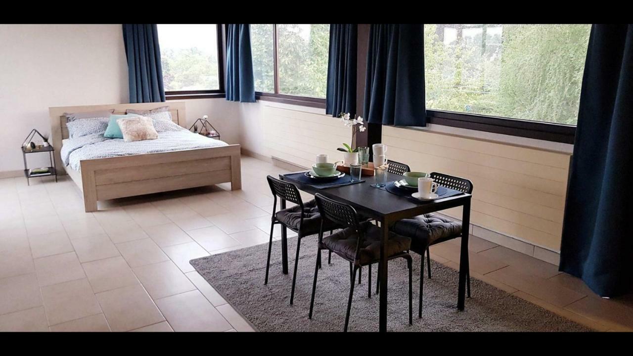 Groot Appartement Nabij Brugge Met Eigen Badkamer! Damme Bagian luar foto